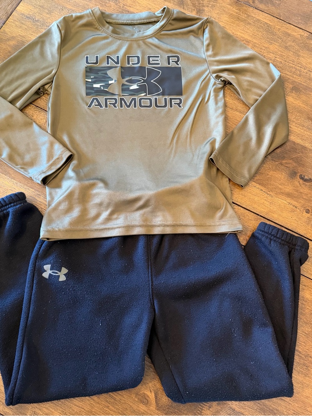 Under Armour Kids Olive Green Top with Black Sweatpants